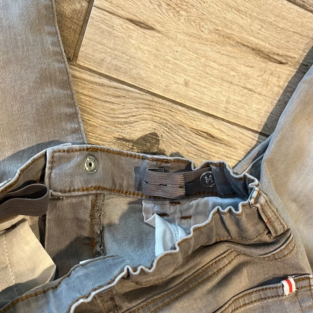 EUC Gymboree light grey soft jeans, sz 8